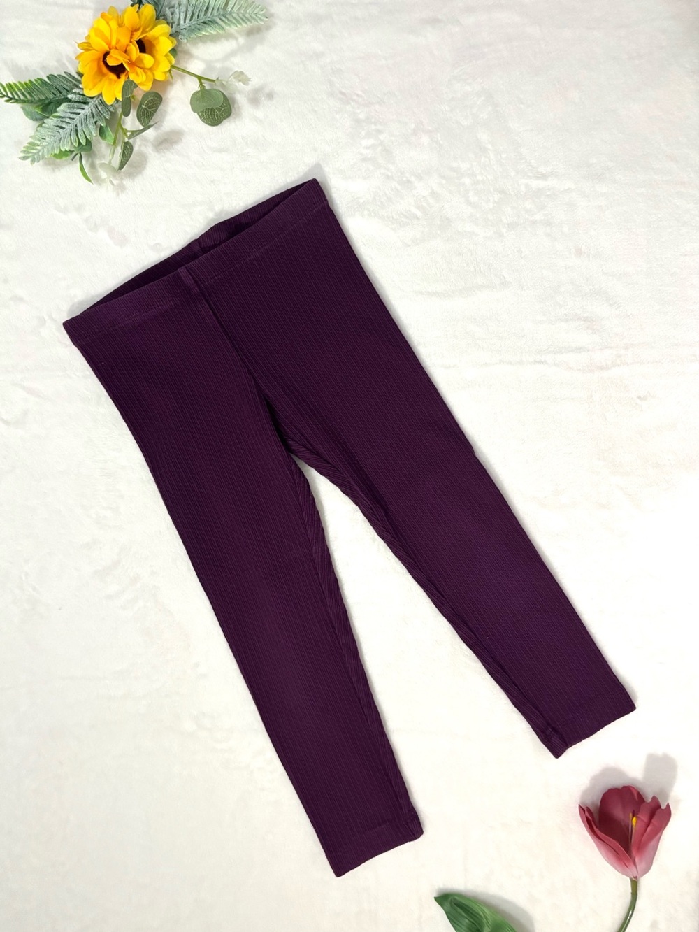 Tea Collection Girls Plum Ribbed Leggings – Size 5 (Like New)